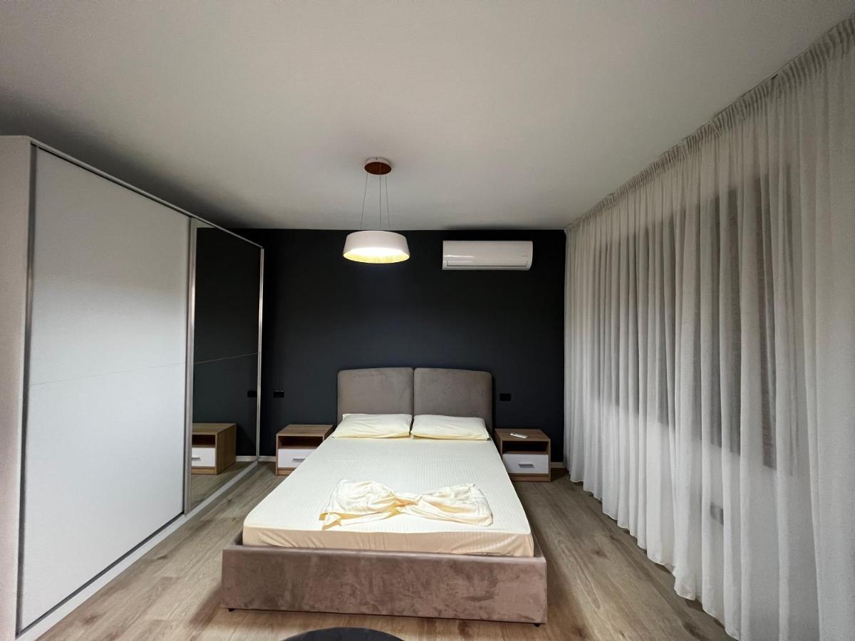 Amion Apartment In Center Of 地拉那 外观 照片