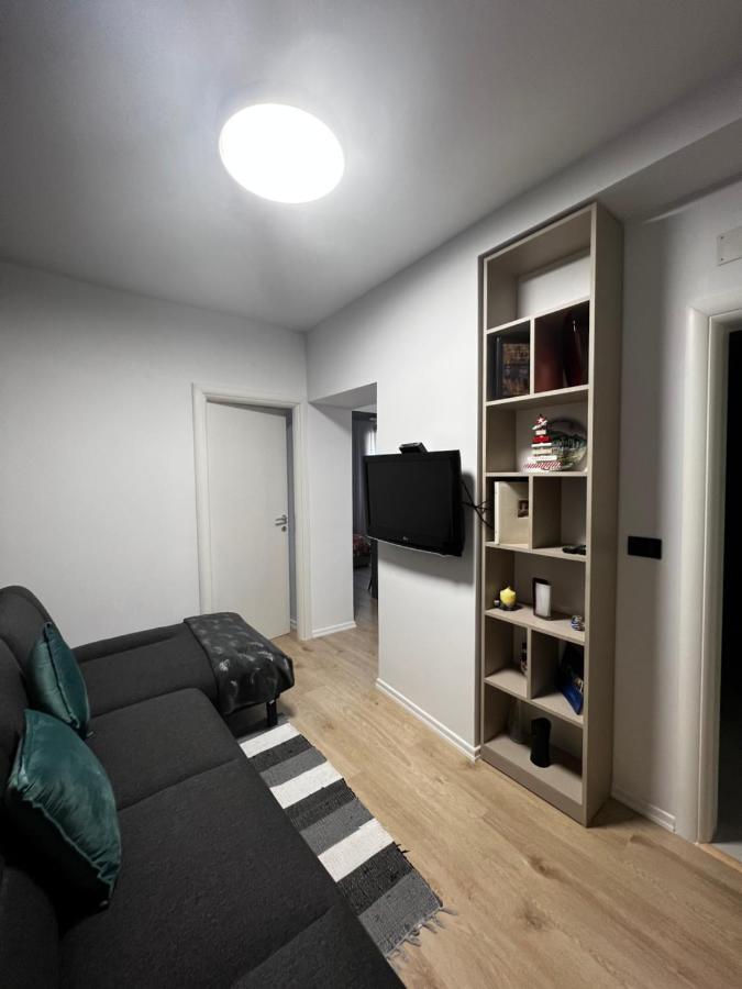 Amion Apartment In Center Of 地拉那 外观 照片