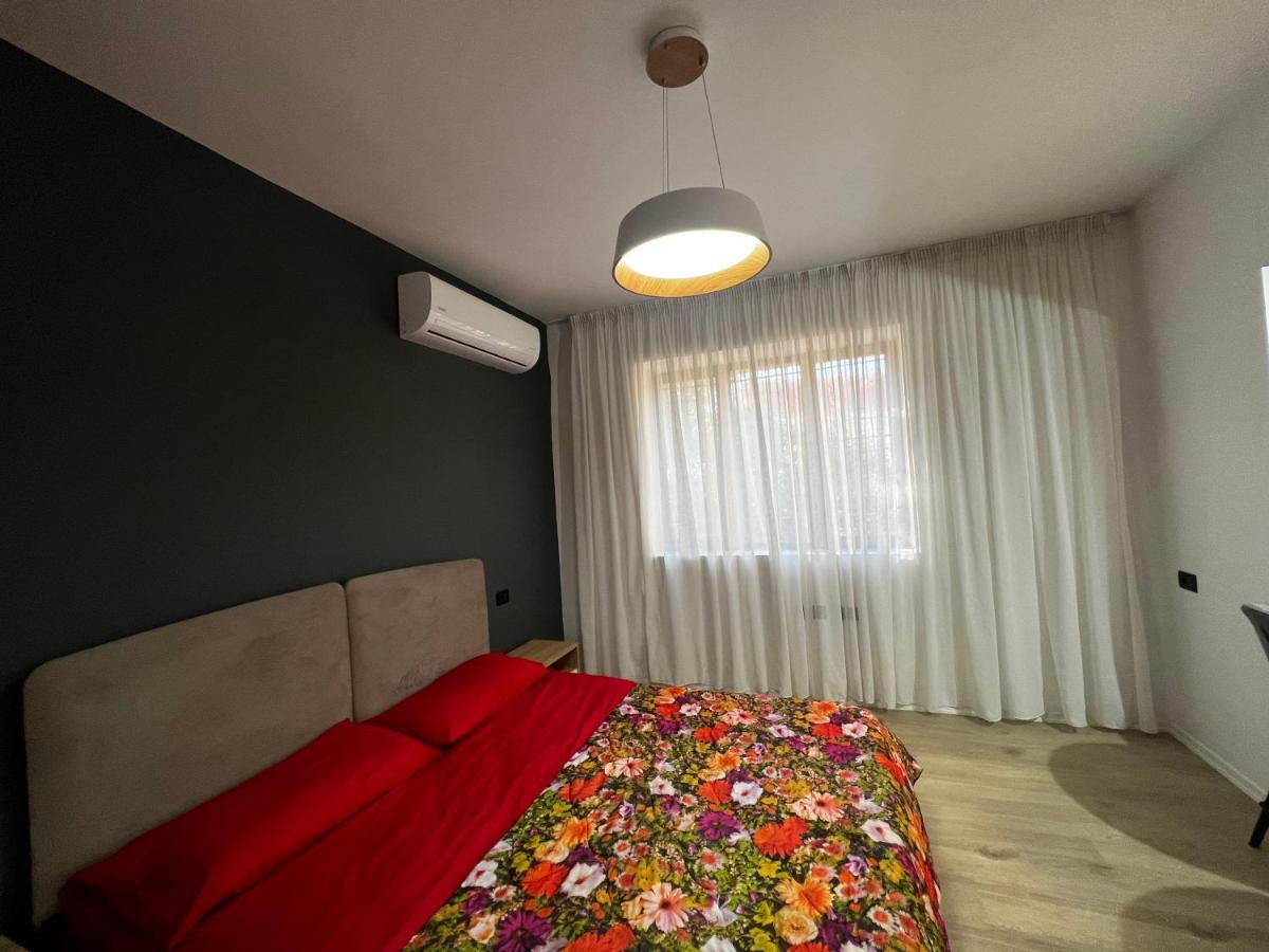 Amion Apartment In Center Of 地拉那 外观 照片